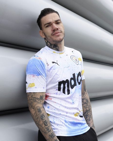 21AW_PUMA_PR_TS_Madchester Collection_1080x1350px_Ederson 1