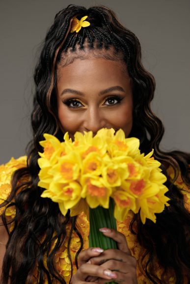 Alexandra Burke today launches this year’s Marie Curie Great Daffodil Appeal by modelling a dress covered in hundreds of daffodils – encouraging people to donate and wear a daffodil to support the charity’s vital end-of-life care.

The unveiling of the dress, which took a week to make and incorporates over nine hundred daffodil pins, kickstarts Marie Curie’s biggest fundraising campaign of the year that urges people to wear a daffodil pin throughout March – not only supporting the work of the charity in providing end of life care to people and their families, but as a symbol of reflection for the loved ones who have died.

For further information please email mariecurie@theacademypr.com  or call Dan Glover on 07736 473 462

© Mikael Buck / Marie Curie
