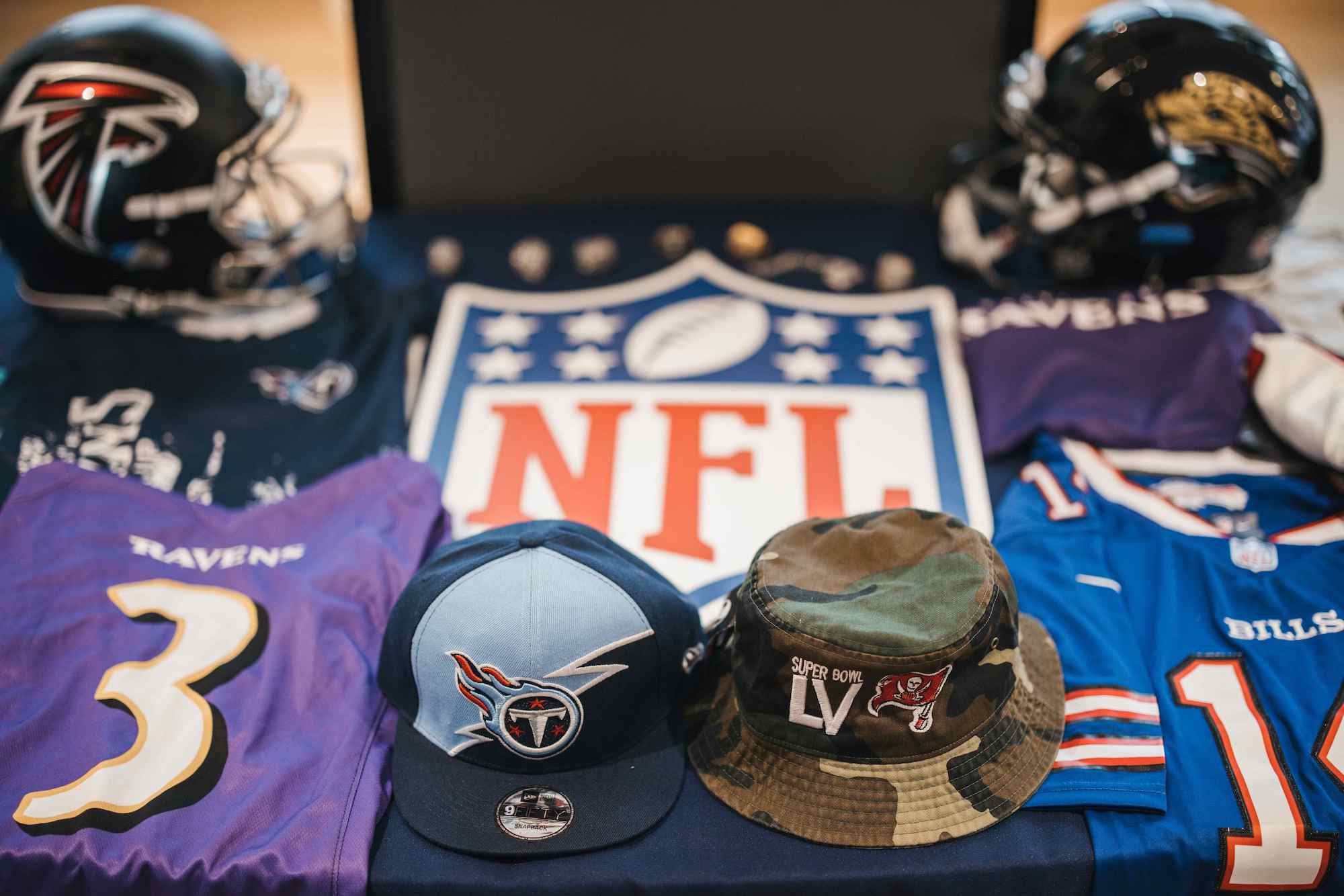 10 best NFL gifts and merchandise for NFL London 2023