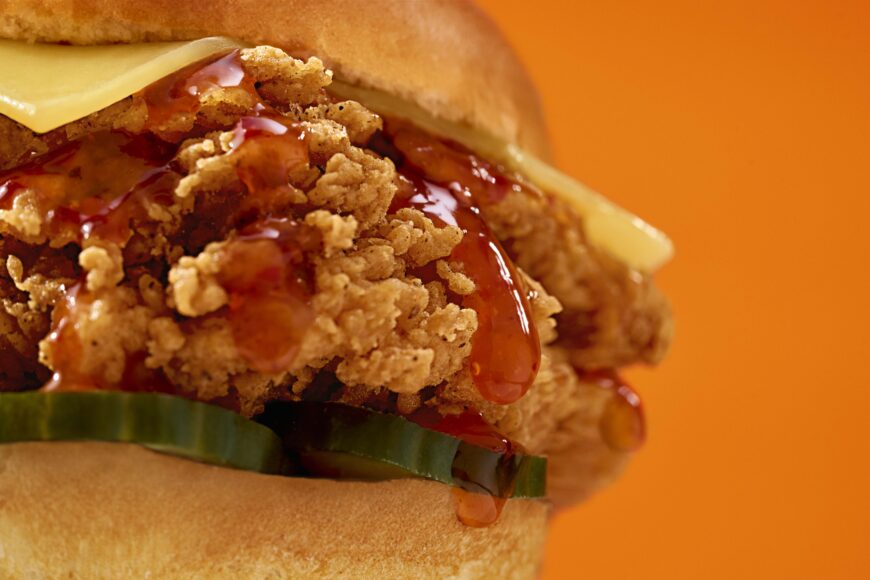 Popeyes Hot Honey Campaign - Macro - Sandwich 01