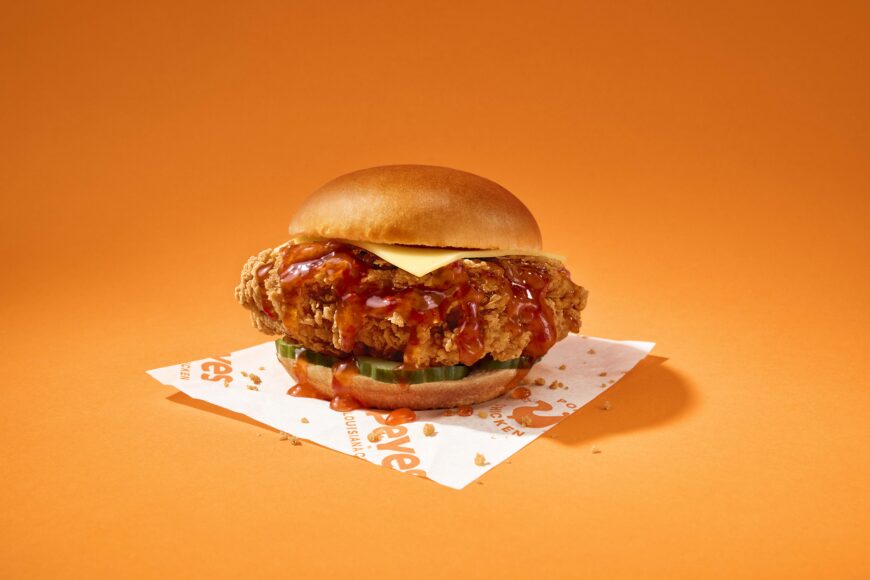 Popeyes Hot Honey Campaign - Sandwich 02