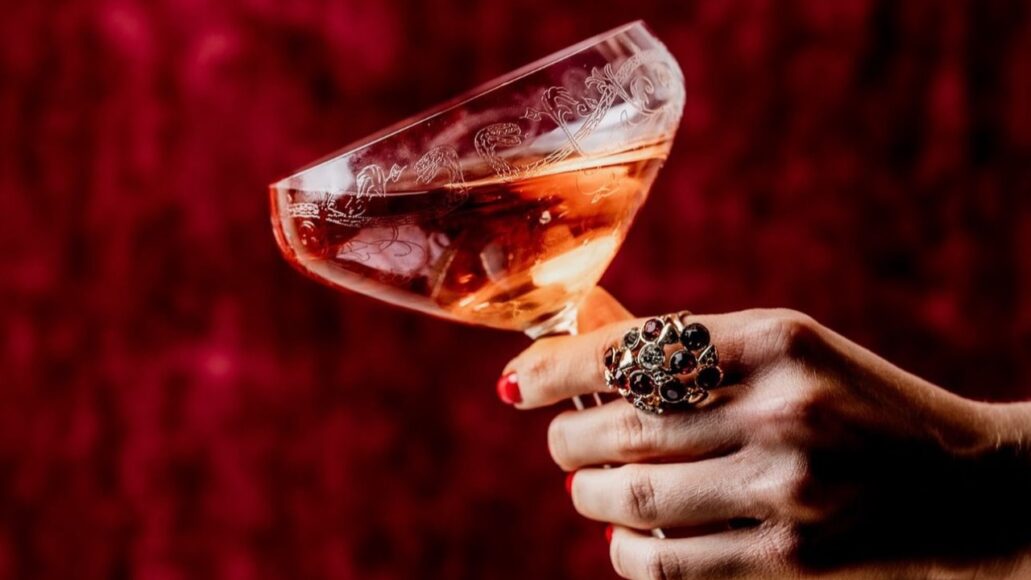 Her-Thirties--Mistress 4 2