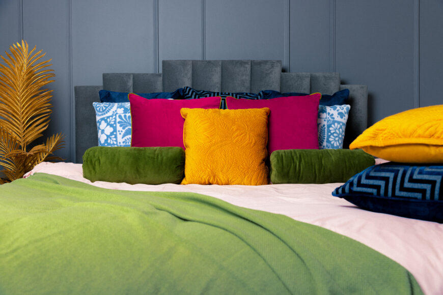 Homesense’s Great Cushion Debate campaign _ Credit_ PrettyGreen and Linda Blacker
