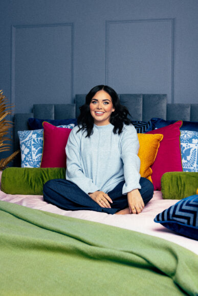 Scarlett Moffatt fronts Homesense’s Great Cushion Debate campaign _ Credit_ PrettyGreen and Linda Blacker
