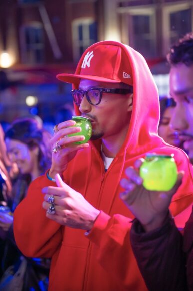 BuzzBallz pop up in London at a bus stop for BuzzStopz, flipping those everyday wait-times into spontaneous parties with Louis Bekk.