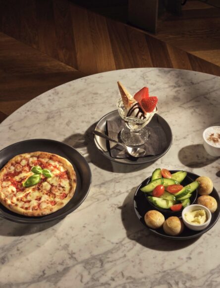 PizzaExpress Piccolo 1[25][78][76] Large