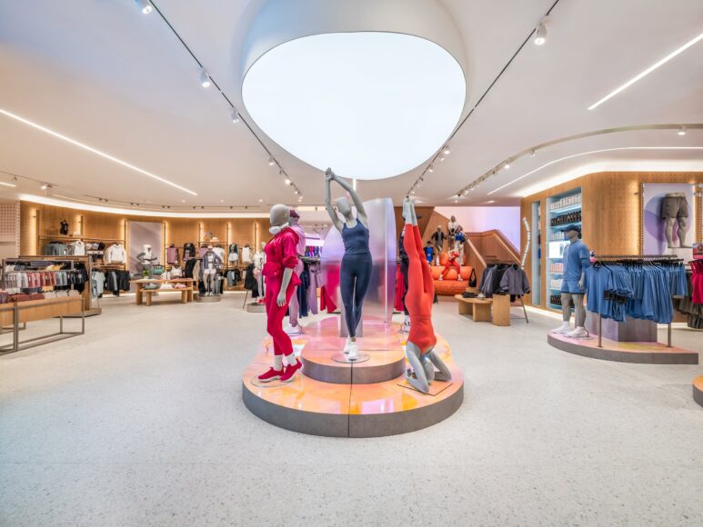 lululemon Regent Street flagship store in London_interior