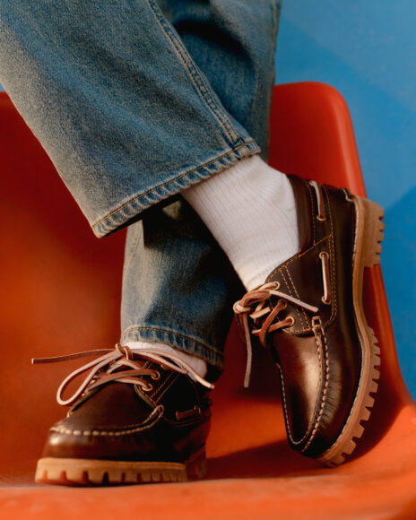 S26BOATSHOES_APAC_Look_10_KneeDown_Crop_4x5