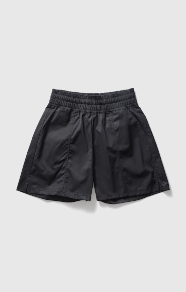 Champion - Unisex 9_ Bermuda Shorts Nowhere Gym Black - £130 - www.championstore.com