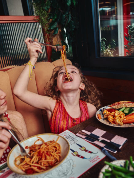 03_Kids_bambini_feast_shot_0231