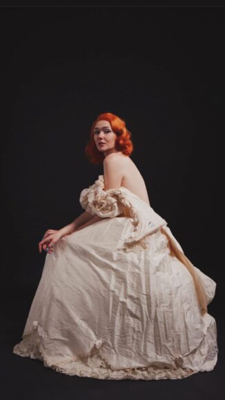 Elf Lyons as The Woman On The Edge - Main Image