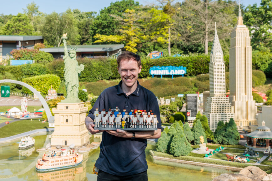 Mini England Unveil LEGOLAND 27th MAY 26 PRESS SELECTS_010