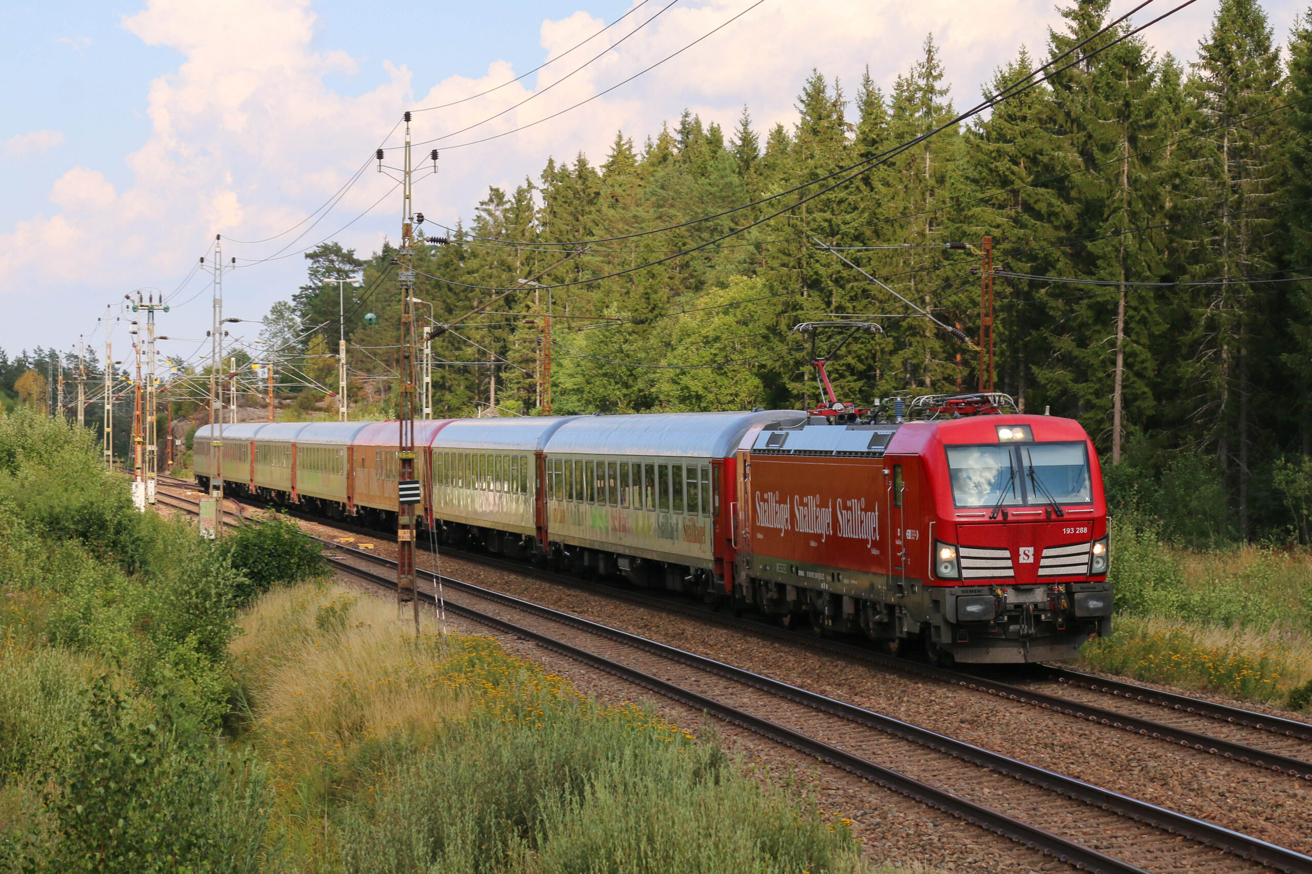 SWEDEN'S NEW WEST COAST SCENIC RAIL ROUTE LAUNCHES IN 2026: A 600KM SLOW TRAVEL JOURNEY FROM MALMÖ TO THE WILD NORTH
