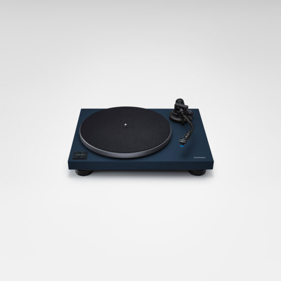 Technics SL-40CBT-A_AngledFront