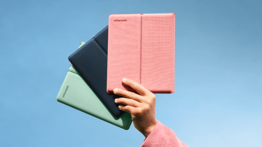 reMarkable_Paper_Pure_In_use_Folios2