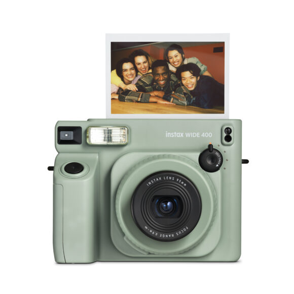 (High res) instax WIDE 400 - Promotional images - 03 Front With Photo