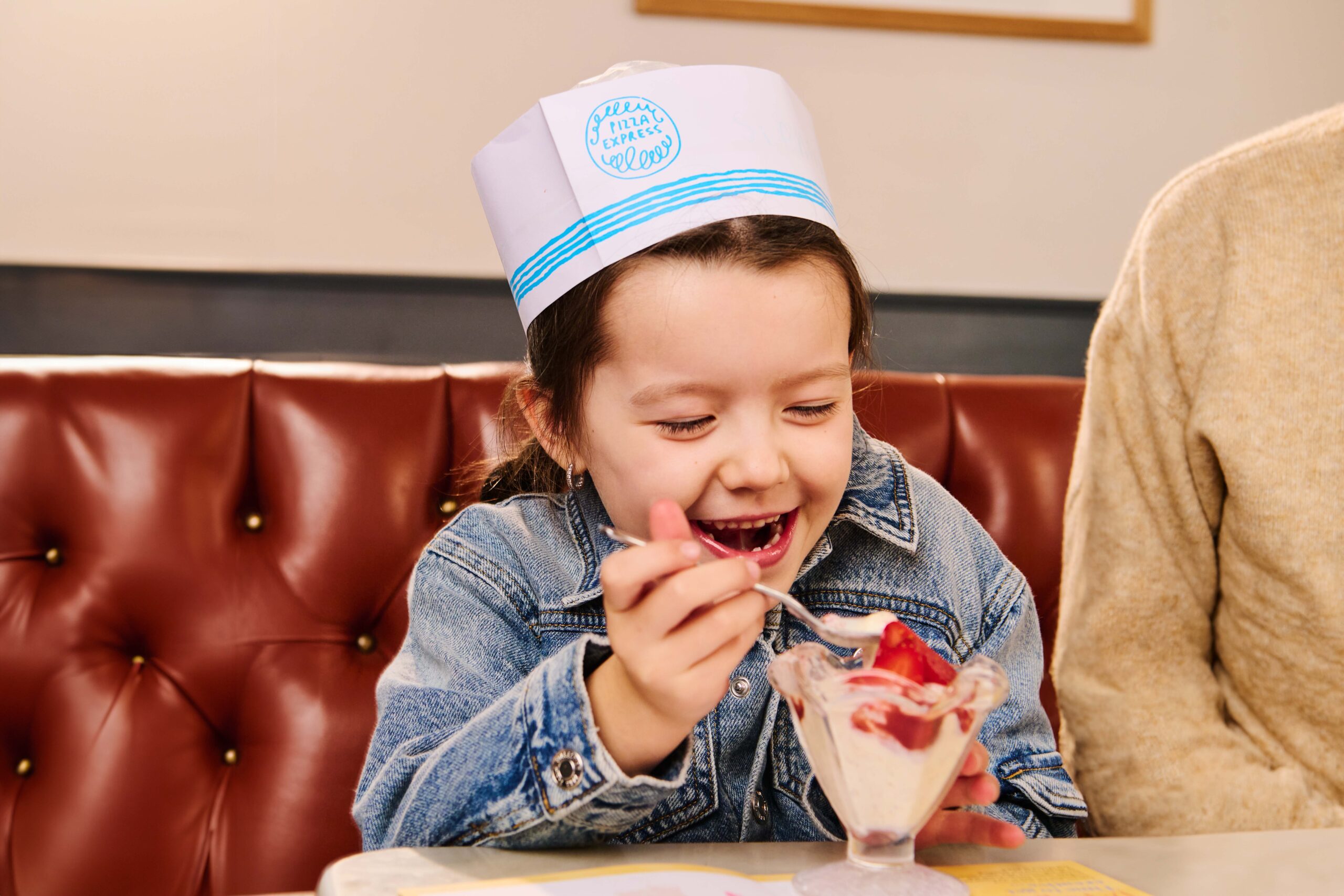 PIZZAEXPRESS BRINGS BACK ‘HOLIDAY HEROES' FOR SUMMER 2026 WITH FREE KIDS' MEALS AND £12 TEEN PIZZA DEAL!